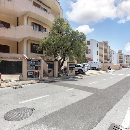 Appartamento Sa Domu De Tara By Interhome